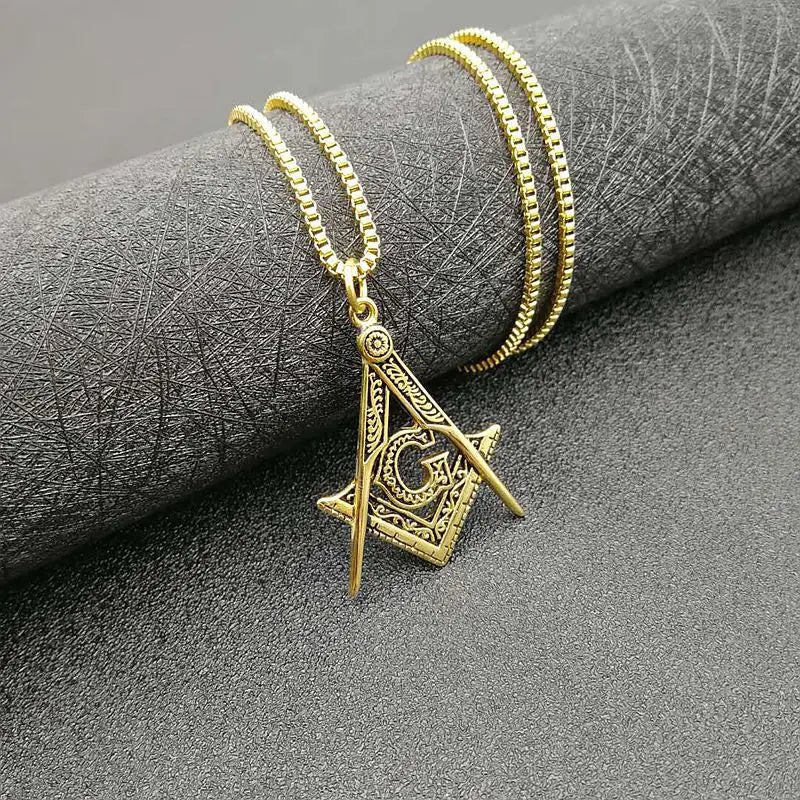 Master Mason Blue Lodge Masonic Necklace - Gold