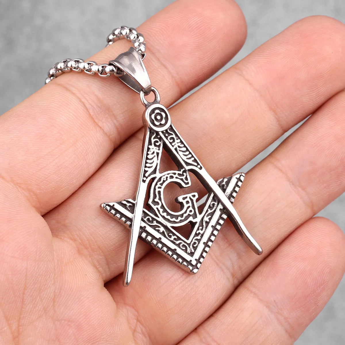 Master Mason Blue Lodge Masonic Necklace - Silver