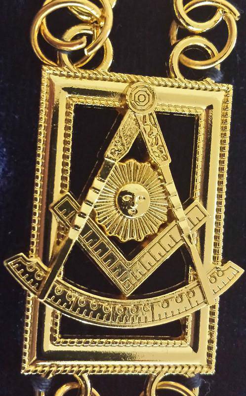 Past Master Blue Lodge Masonic Chain Collar – Gold Plated on Blue Velvet